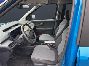 Ford E-Tourneo Courier